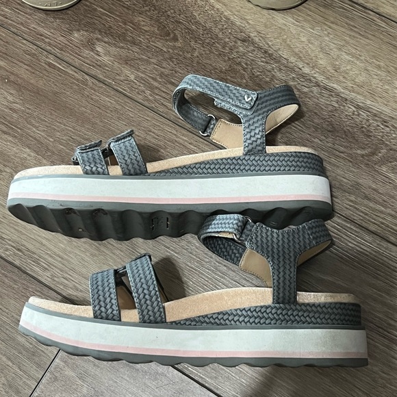 Vionic Lex Sandals platform - Picture 2 of 4